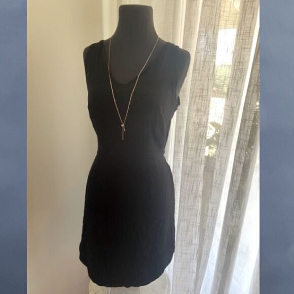 Chelsea28 Twist Back Little Black Dress size M - Picture 9 of 13